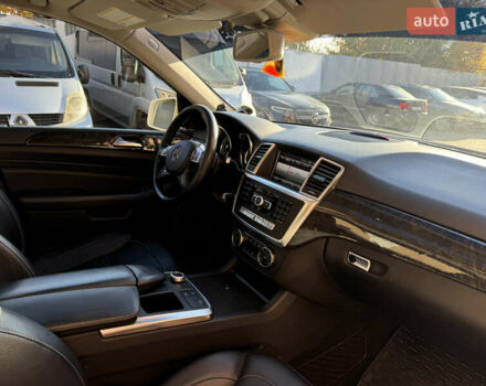 Білий Мерседес М-Клас, об'ємом двигуна 2.99 л та пробігом 261 тис. км за 20900 $, фото 29 на Automoto.ua