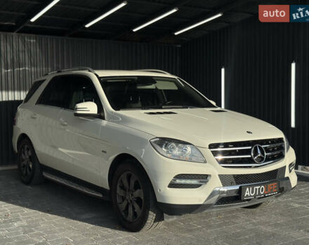 Білий Мерседес М-Клас, об'ємом двигуна 2.99 л та пробігом 202 тис. км за 24500 $, фото 2 на Automoto.ua