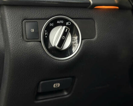 Белый Мерседес М-Класс, объемом двигателя 2.99 л и пробегом 217 тыс. км за 18900 $, фото 21 на Automoto.ua