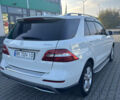 Мерседес М-Класс 2012 в Нововолынск на Automoto.ua Белый Мерседес М-Класс, объемом двигателя 3.5 л и пробегом 195 тыс. км за 20000 $, фото 10 на Automoto.ua