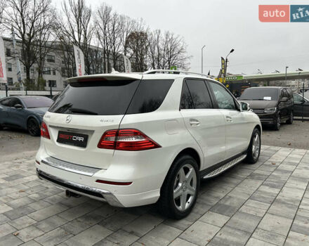 Білий Мерседес М-Клас, об'ємом двигуна 4.66 л та пробігом 160 тис. км за 17900 $, фото 8 на Automoto.ua