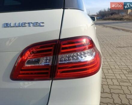 Белый Мерседес М-Класс, объемом двигателя 2.99 л и пробегом 198 тыс. км за 21800 $, фото 33 на Automoto.ua