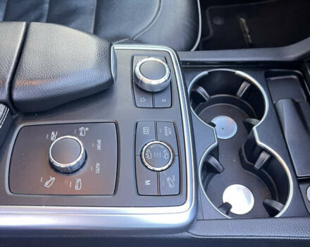 Білий Мерседес М-Клас, об'ємом двигуна 3.5 л та пробігом 142 тис. км за 17700 $, фото 6 на Automoto.ua