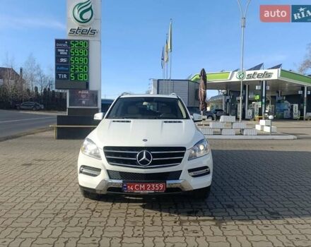 Белый Мерседес М-Класс, объемом двигателя 2.99 л и пробегом 198 тыс. км за 21800 $, фото 2 на Automoto.ua