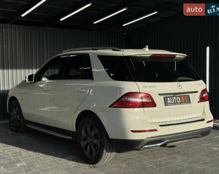 Білий Мерседес М-Клас, об'ємом двигуна 2.99 л та пробігом 202 тис. км за 24500 $, фото 3 на Automoto.ua