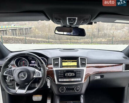 Белый Мерседес М-Класс, объемом двигателя 2.99 л и пробегом 158 тыс. км за 28000 $, фото 38 на Automoto.ua