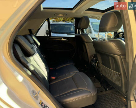 Білий Мерседес М-Клас, об'ємом двигуна 2.99 л та пробігом 261 тис. км за 20900 $, фото 26 на Automoto.ua