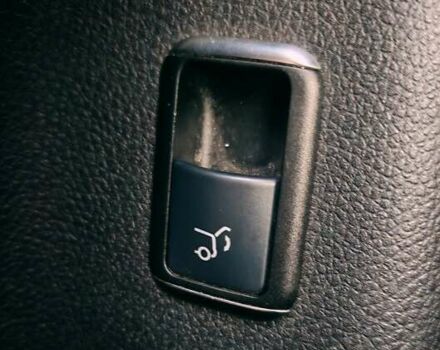 Мерседес М-Класс 2012 в Киеве на Automoto.ua Белый Мерседес М-Класс, объемом двигателя 2.14 л и пробегом 140 тыс. км за 24900 $, фото 26 на Automoto.ua