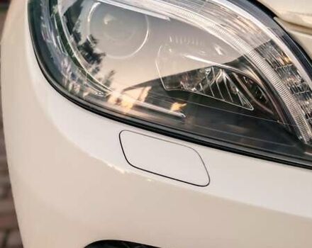 Мерседес М-Класс 2012 в Киеве на Automoto.ua Белый Мерседес М-Класс, объемом двигателя 2.14 л и пробегом 140 тыс. км за 24900 $, фото 9 на Automoto.ua