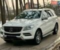Білий Мерседес М-Клас, об'ємом двигуна 3 л та пробігом 176 тис. км за 20999 $, фото 1 на Automoto.ua