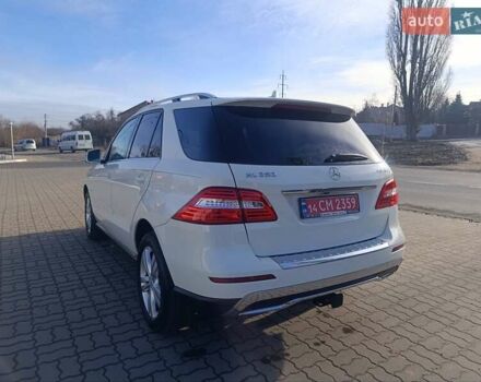 Белый Мерседес М-Класс, объемом двигателя 2.99 л и пробегом 198 тыс. км за 21800 $, фото 10 на Automoto.ua