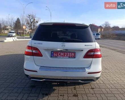 Белый Мерседес М-Класс, объемом двигателя 2.99 л и пробегом 198 тыс. км за 21800 $, фото 22 на Automoto.ua