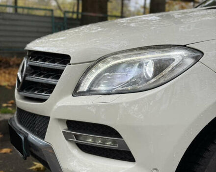 Белый Мерседес М-Класс, объемом двигателя 2.99 л и пробегом 217 тыс. км за 18900 $, фото 8 на Automoto.ua