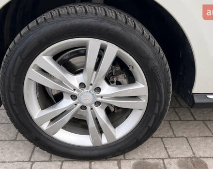 Білий Мерседес М-Клас, об'ємом двигуна 2.99 л та пробігом 194 тис. км за 22500 $, фото 3 на Automoto.ua