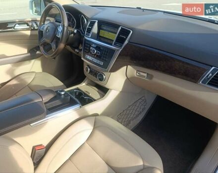 Белый Мерседес М-Класс, объемом двигателя 2.99 л и пробегом 198 тыс. км за 21800 $, фото 47 на Automoto.ua