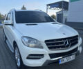 Мерседес М-Класс 2012 в Нововолынск на Automoto.ua Белый Мерседес М-Класс, объемом двигателя 3.5 л и пробегом 195 тыс. км за 20000 $, фото 1 на Automoto.ua
