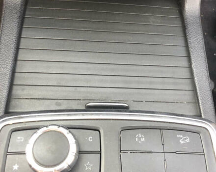 Мерседес М-Класс 2012 в Сумах на Automoto.ua Белый Мерседес М-Класс, объемом двигателя 2.2 л и пробегом 235 тыс. км за 19900 $, фото 19 на Automoto.ua