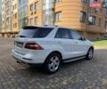 Мерседес М-Класс 2013 в Ровно на Automoto.ua Белый Мерседес М-Класс, объемом двигателя 2.99 л и пробегом 216 тыс. км за 19700 $, фото 5 на Automoto.ua