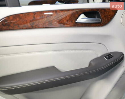 Белый Мерседес М-Класс, объемом двигателя 0 л и пробегом 167 тыс. км за 21000 $, фото 29 на Automoto.ua