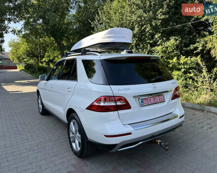 Белый Мерседес М-Класс, объемом двигателя 0 л и пробегом 300 тыс. км за 19999 $, фото 11 на Automoto.ua