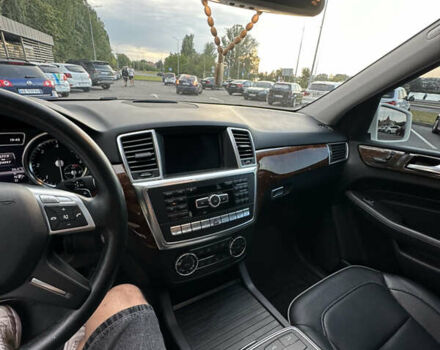 Белый Мерседес М-Класс, объемом двигателя 2.99 л и пробегом 90 тыс. км за 25000 $, фото 11 на Automoto.ua