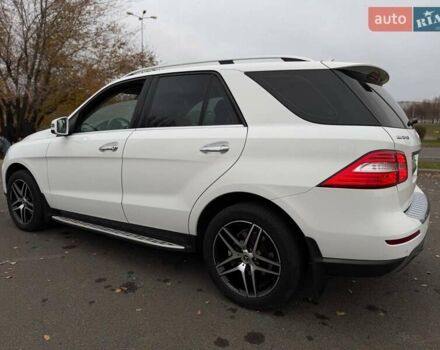 Білий Мерседес М-Клас, об'ємом двигуна 2.14 л та пробігом 261 тис. км за 21000 $, фото 29 на Automoto.ua