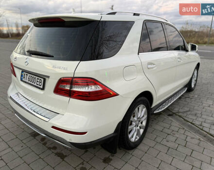 Мерседес М-Класс 2013 в Снятине на Automoto.ua Белый Мерседес М-Класс, объемом двигателя 2.14 л и пробегом 247 тыс. км за 19500 $, фото 3 на Automoto.ua