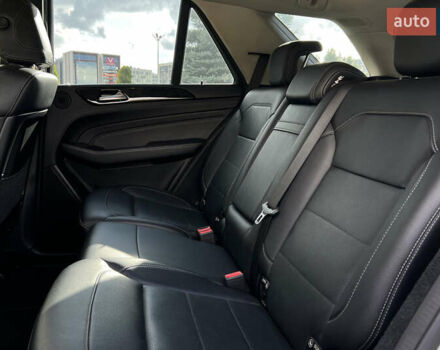 Белый Мерседес М-Класс, объемом двигателя 2.99 л и пробегом 139 тыс. км за 23300 $, фото 27 на Automoto.ua