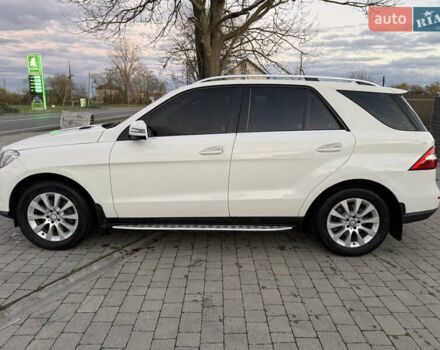 Мерседес М-Класс 2013 в Снятине на Automoto.ua Белый Мерседес М-Класс, объемом двигателя 2.14 л и пробегом 247 тыс. км за 19500 $, фото 5 на Automoto.ua