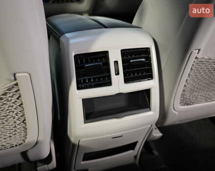 Белый Мерседес М-Класс, объемом двигателя 0 л и пробегом 167 тыс. км за 21000 $, фото 26 на Automoto.ua