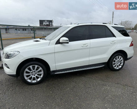 Белый Мерседес М-Класс, объемом двигателя 2.14 л и пробегом 160 тыс. км за 18990 $, фото 1 на Automoto.ua