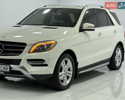 Белый Мерседес М-Класс, объемом двигателя 2.99 л и пробегом 160 тыс. км за 19900 $, фото 4 на Automoto.ua