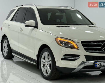 Белый Мерседес М-Класс, объемом двигателя 2.99 л и пробегом 160 тыс. км за 19900 $, фото 5 на Automoto.ua