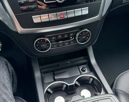 Білий Мерседес М-Клас, об'ємом двигуна 2.99 л та пробігом 244 тис. км за 21500 $, фото 32 на Automoto.ua