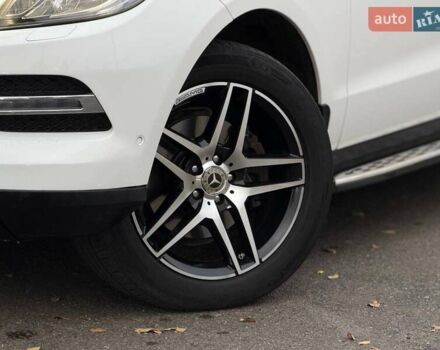 Білий Мерседес М-Клас, об'ємом двигуна 2.14 л та пробігом 261 тис. км за 21000 $, фото 6 на Automoto.ua