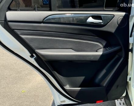 Білий Мерседес М-Клас, об'ємом двигуна 3 л та пробігом 198 тис. км за 23790 $, фото 24 на Automoto.ua