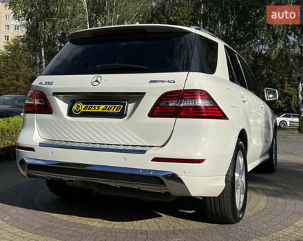 Белый Мерседес М-Класс, объемом двигателя 2.99 л и пробегом 139 тыс. км за 23300 $, фото 6 на Automoto.ua