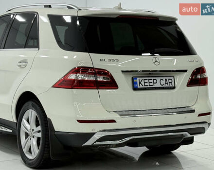 Белый Мерседес М-Класс, объемом двигателя 2.99 л и пробегом 160 тыс. км за 19900 $, фото 13 на Automoto.ua