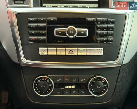 Білий Мерседес М-Клас, об'ємом двигуна 2.99 л та пробігом 217 тис. км за 20500 $, фото 17 на Automoto.ua