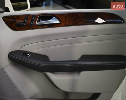 Белый Мерседес М-Класс, объемом двигателя 0 л и пробегом 167 тыс. км за 21000 $, фото 38 на Automoto.ua