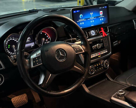 Белый Мерседес М-Класс, объемом двигателя 2.99 л и пробегом 199 тыс. км за 28000 $, фото 6 на Automoto.ua