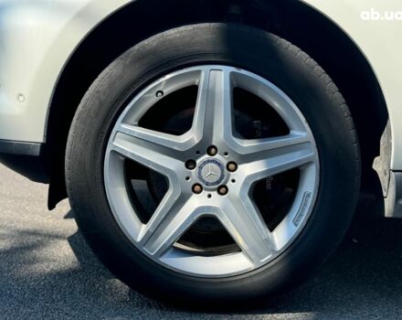 Білий Мерседес М-Клас, об'ємом двигуна 3 л та пробігом 198 тис. км за 23790 $, фото 7 на Automoto.ua