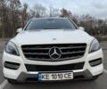 Білий Мерседес М-Клас, об'ємом двигуна 2.99 л та пробігом 244 тис. км за 21500 $, фото 44 на Automoto.ua