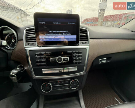 Белый Мерседес М-Класс, объемом двигателя 2.14 л и пробегом 160 тыс. км за 18990 $, фото 14 на Automoto.ua