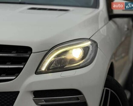 Білий Мерседес М-Клас, об'ємом двигуна 2.14 л та пробігом 261 тис. км за 21000 $, фото 5 на Automoto.ua