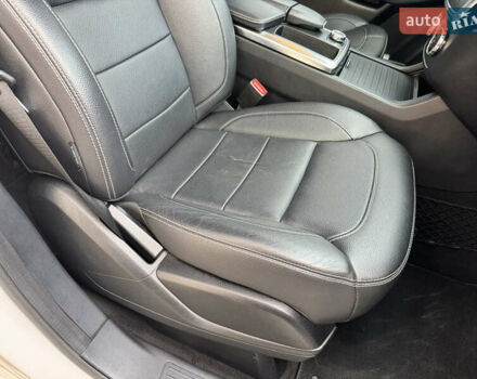 Білий Мерседес М-Клас, об'ємом двигуна 2.99 л та пробігом 199 тис. км за 27900 $, фото 90 на Automoto.ua