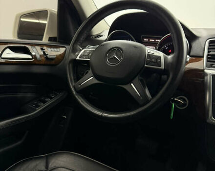 Белый Мерседес М-Класс, объемом двигателя 2.99 л и пробегом 160 тыс. км за 19900 $, фото 26 на Automoto.ua