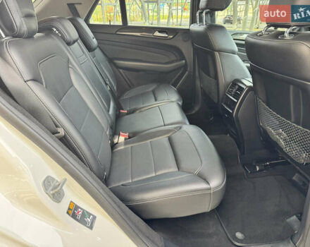 Білий Мерседес М-Клас, об'ємом двигуна 2.99 л та пробігом 199 тис. км за 27900 $, фото 86 на Automoto.ua