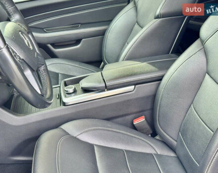 Білий Мерседес М-Клас, об'ємом двигуна 2.99 л та пробігом 199 тис. км за 27900 $, фото 82 на Automoto.ua