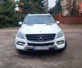 Белый Мерседес М-Класс, объемом двигателя 3 л и пробегом 228 тыс. км за 23000 $, фото 5 на Automoto.ua
